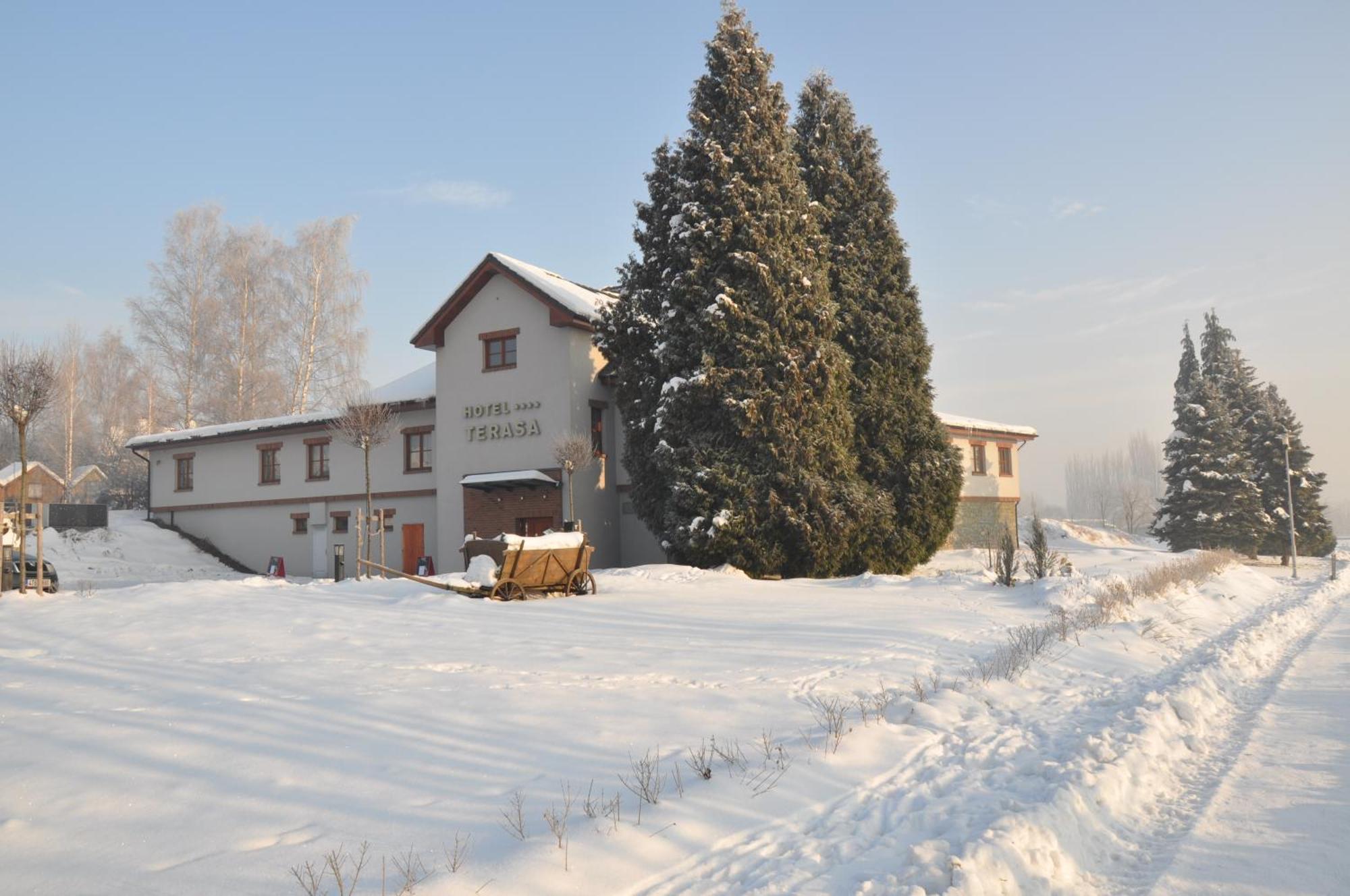 Hotel Terasa Frýdek-Místek المظهر الخارجي الصورة