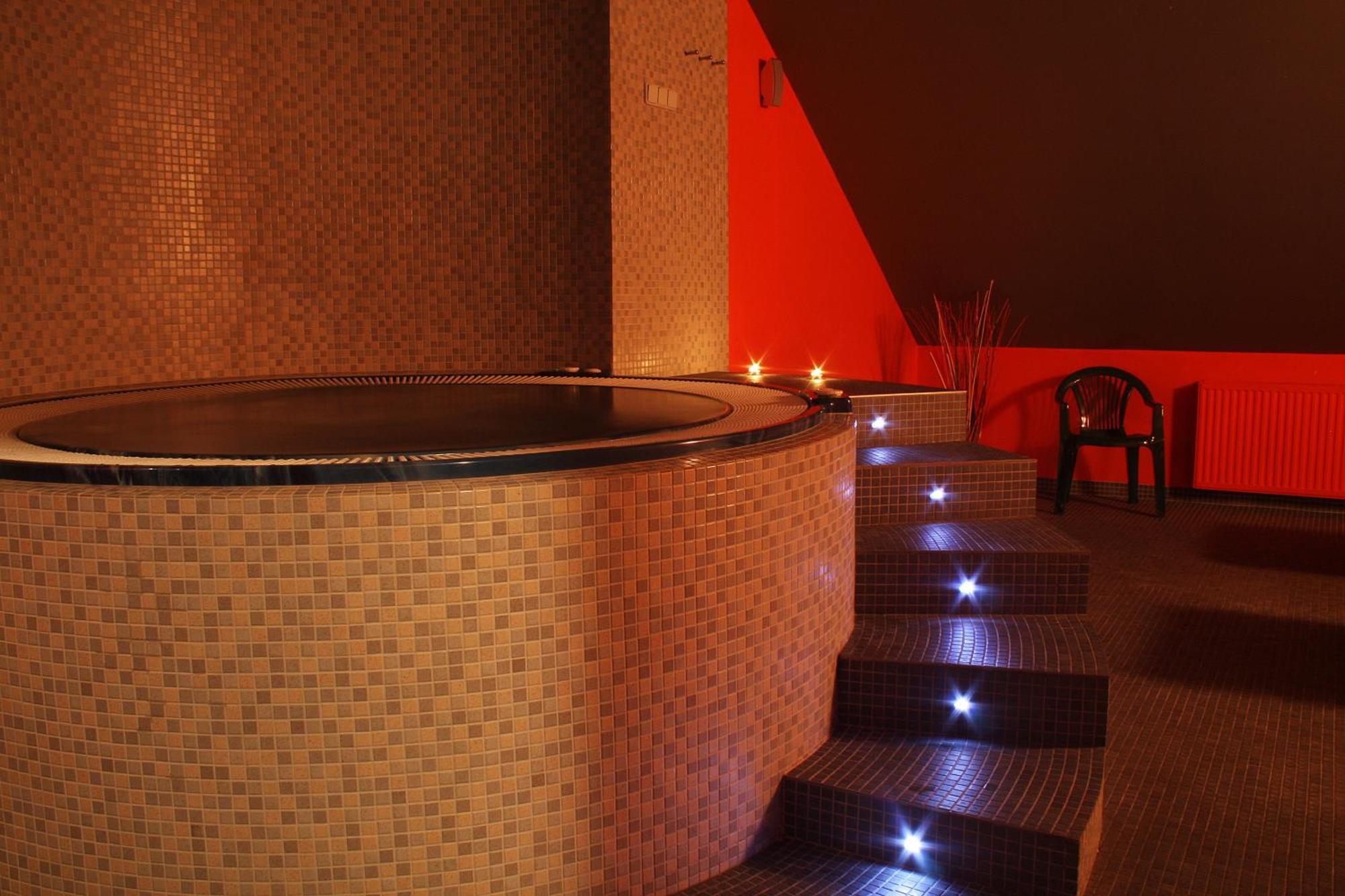 Hotel Terasa Frýdek-Místek المظهر الخارجي الصورة