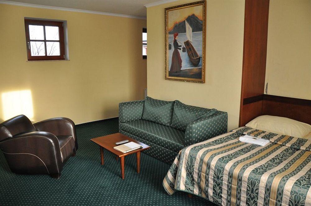 Hotel Terasa Frýdek-Místek المظهر الخارجي الصورة